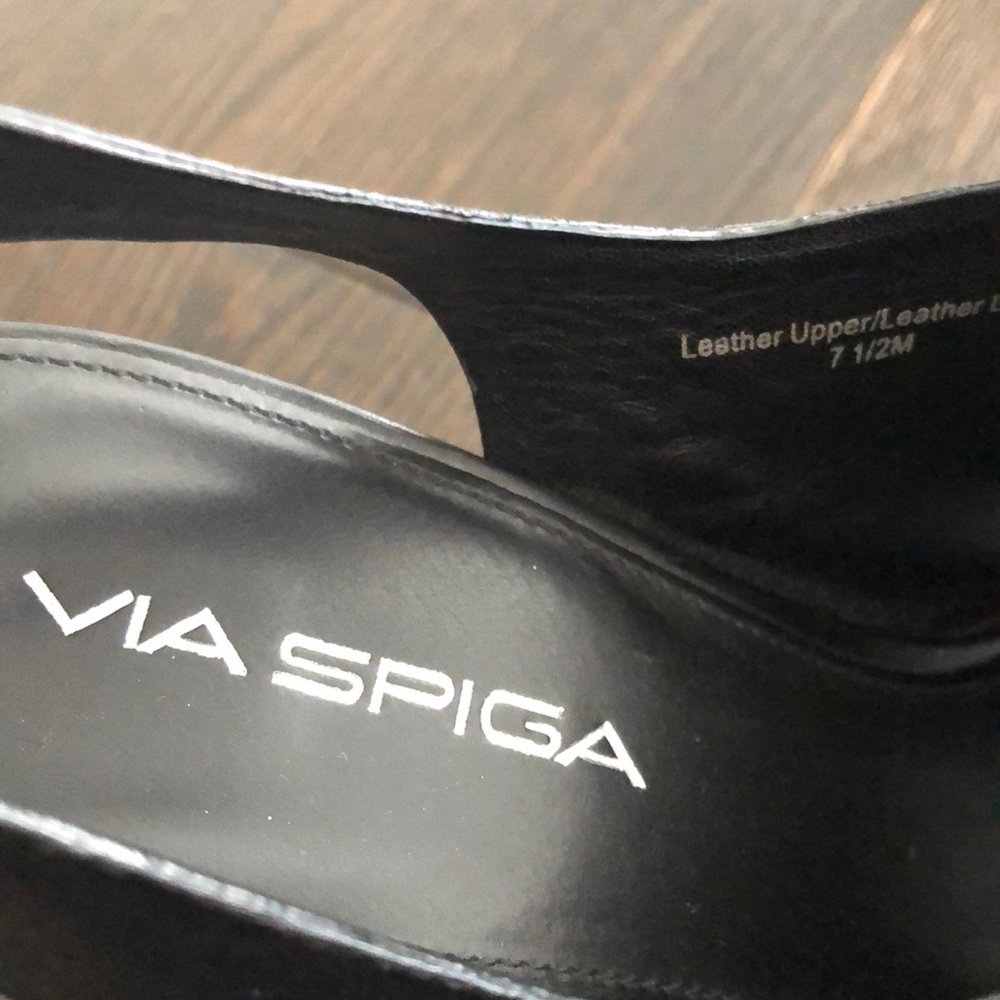 Shoes - Picture 4 of 5